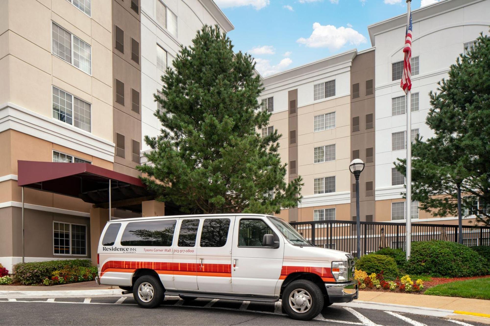 Residence Inn By Marriott Tysons Tysons Corner Bagian luar foto