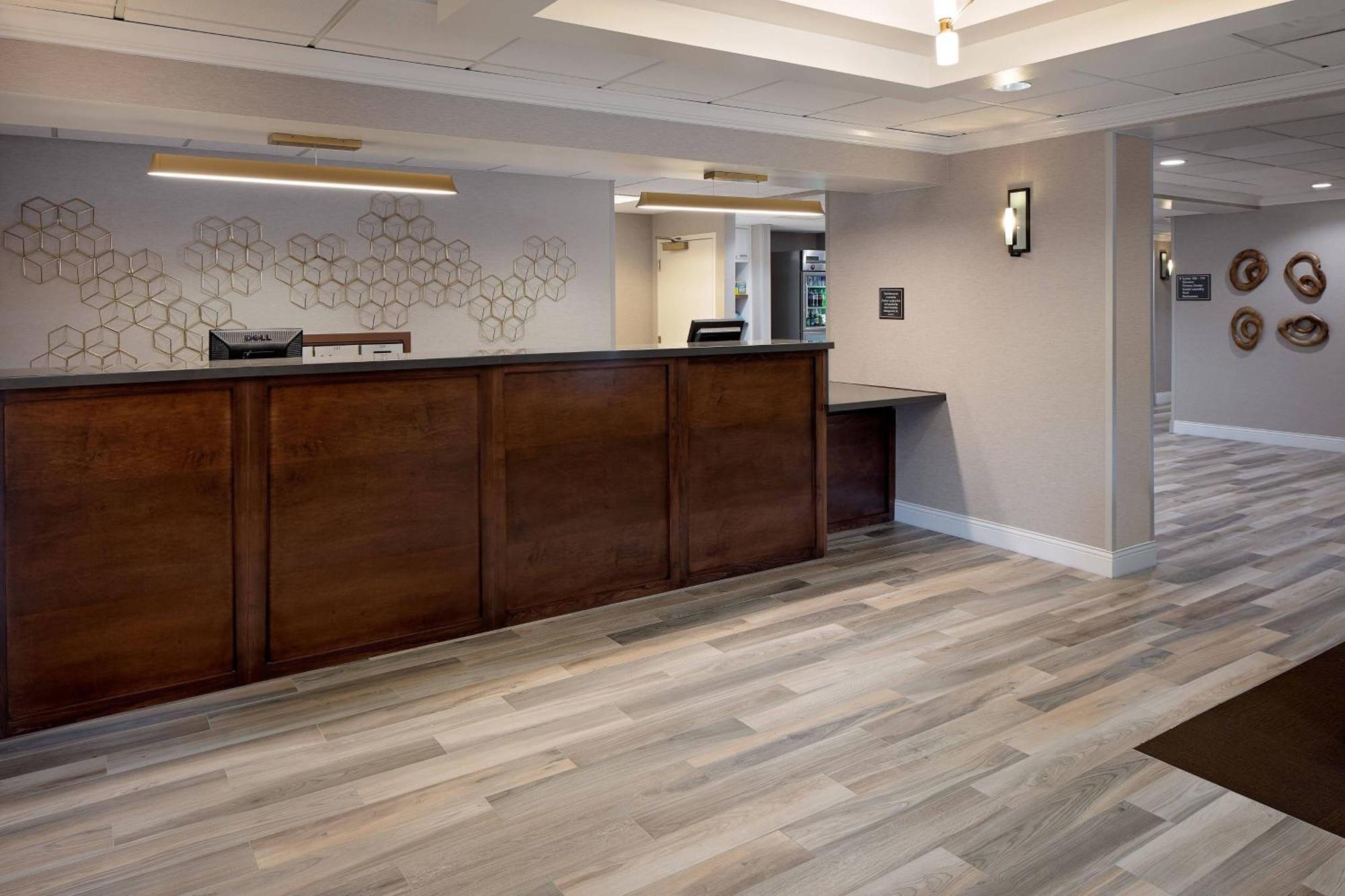 Residence Inn By Marriott Tysons Tysons Corner Bagian luar foto