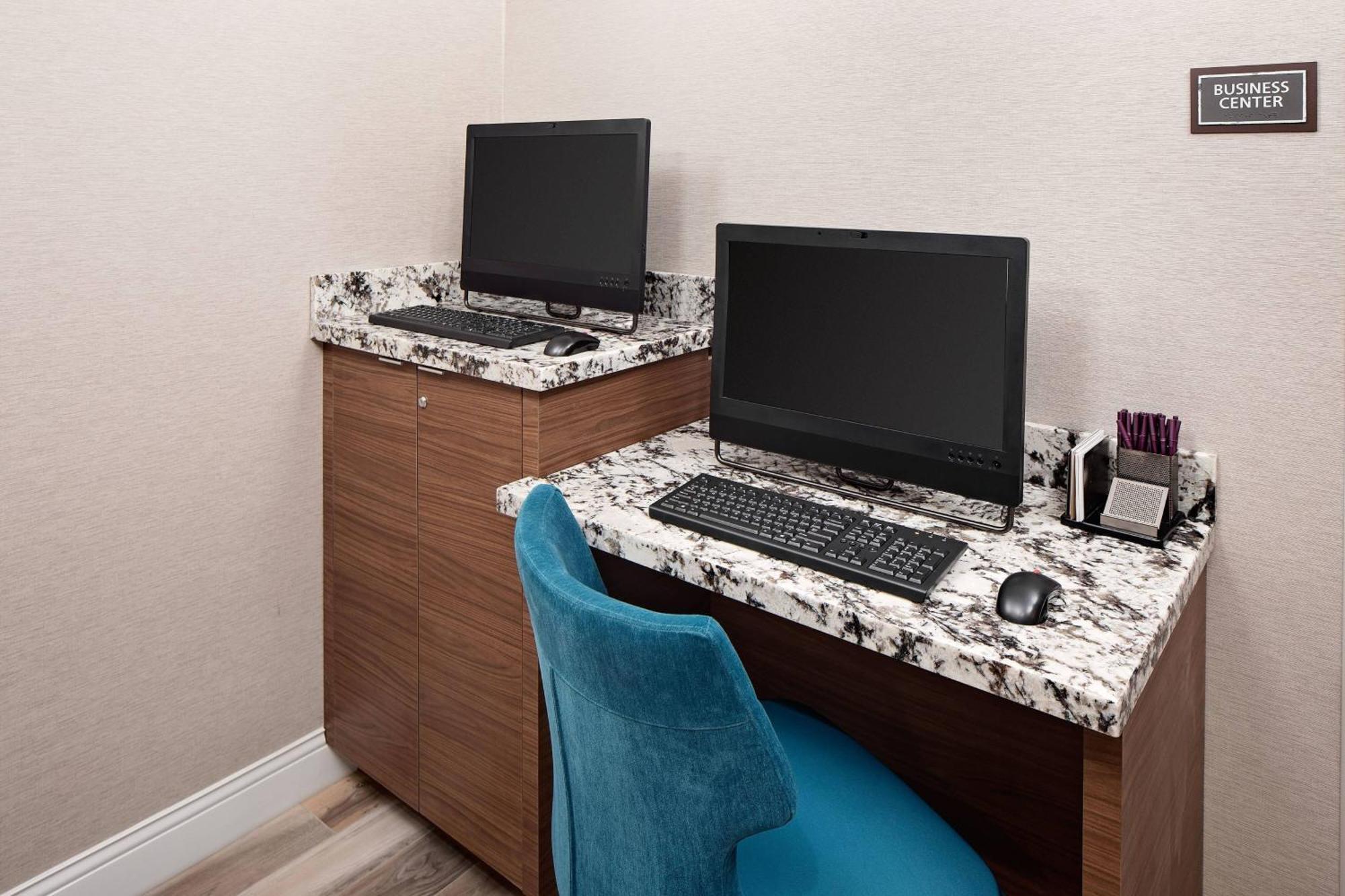Residence Inn By Marriott Tysons Tysons Corner Bagian luar foto