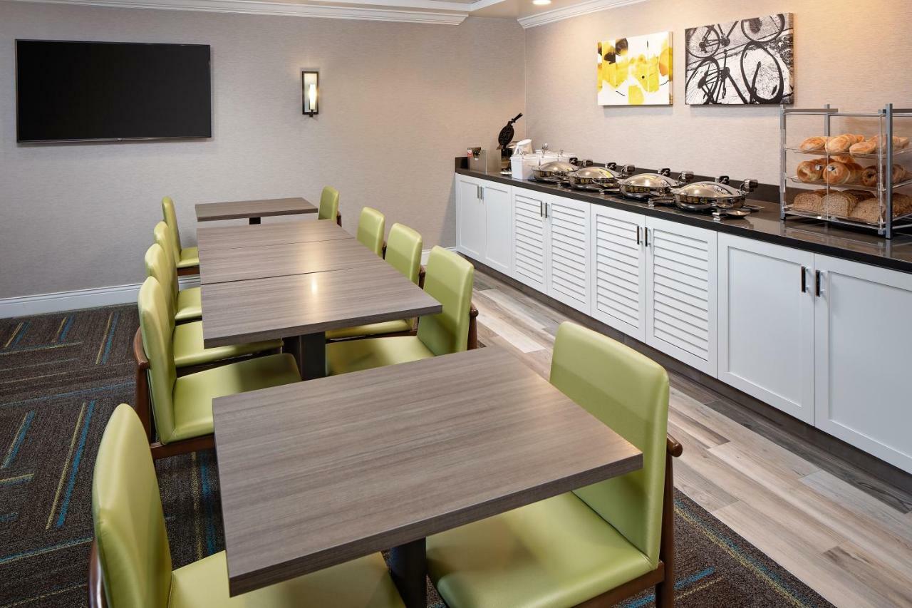 Residence Inn By Marriott Tysons Tysons Corner Bagian luar foto